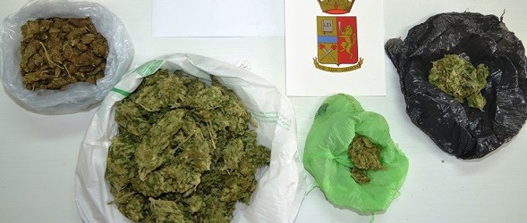 LANUSEI : Avevano droga in auto